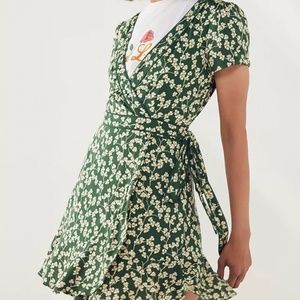 Urban Outfitters Kimchi Blue Green Floral Wrap Dress XL